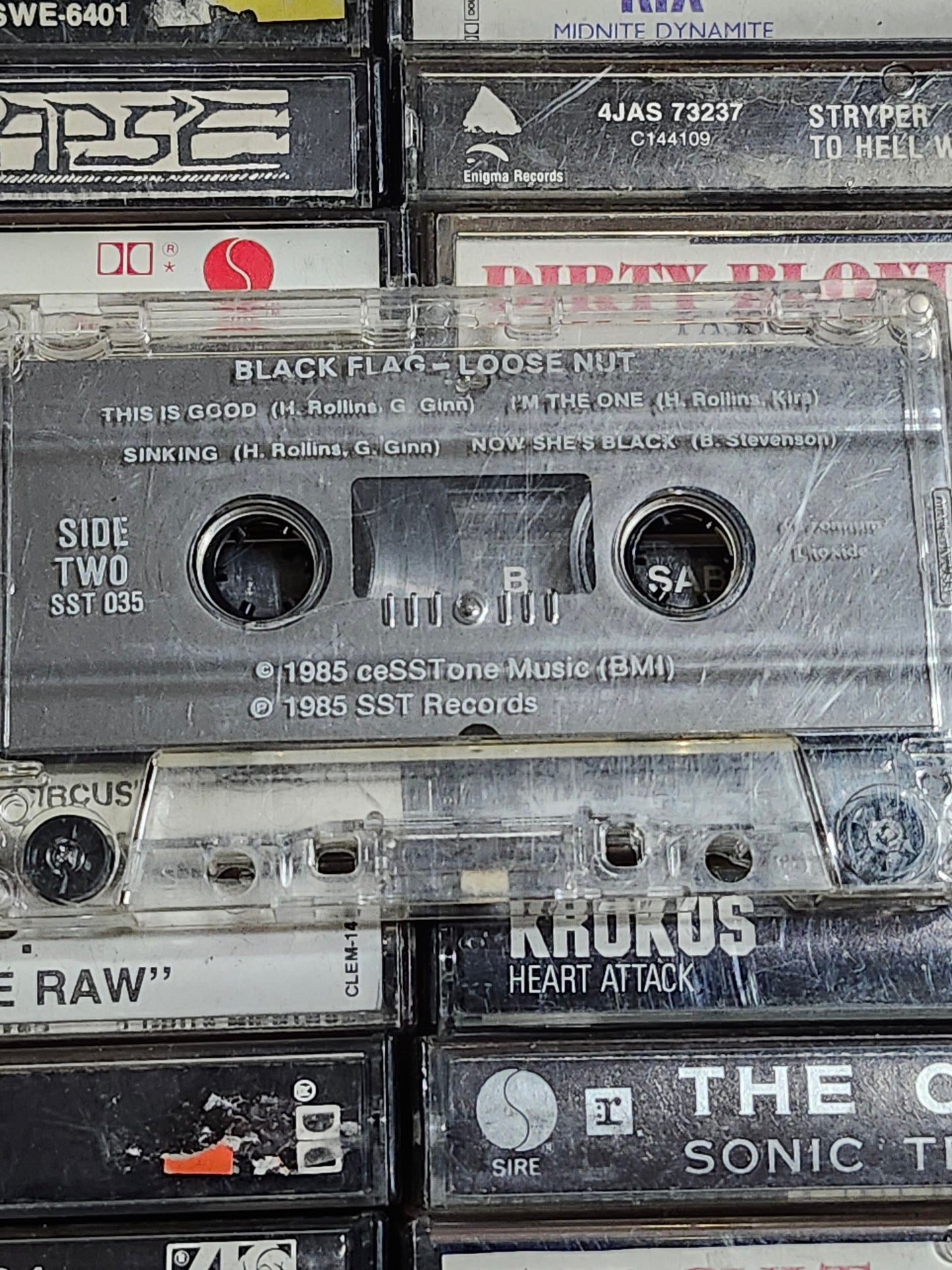 Black Flag Loose Nut Cassette