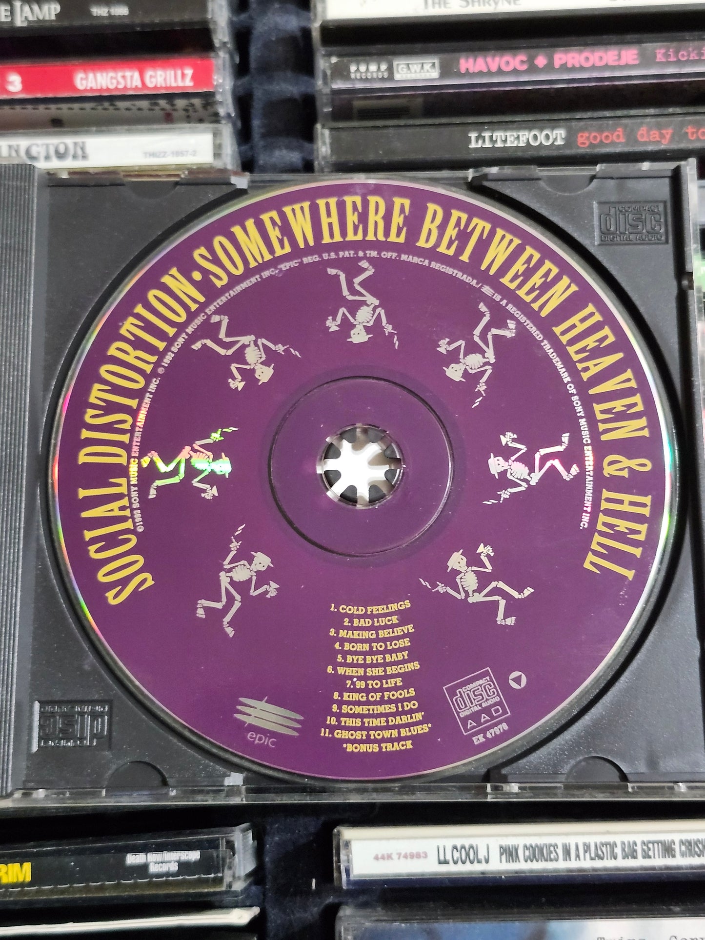 Social Distortion Somewhere Between Heaven & Hell  CD