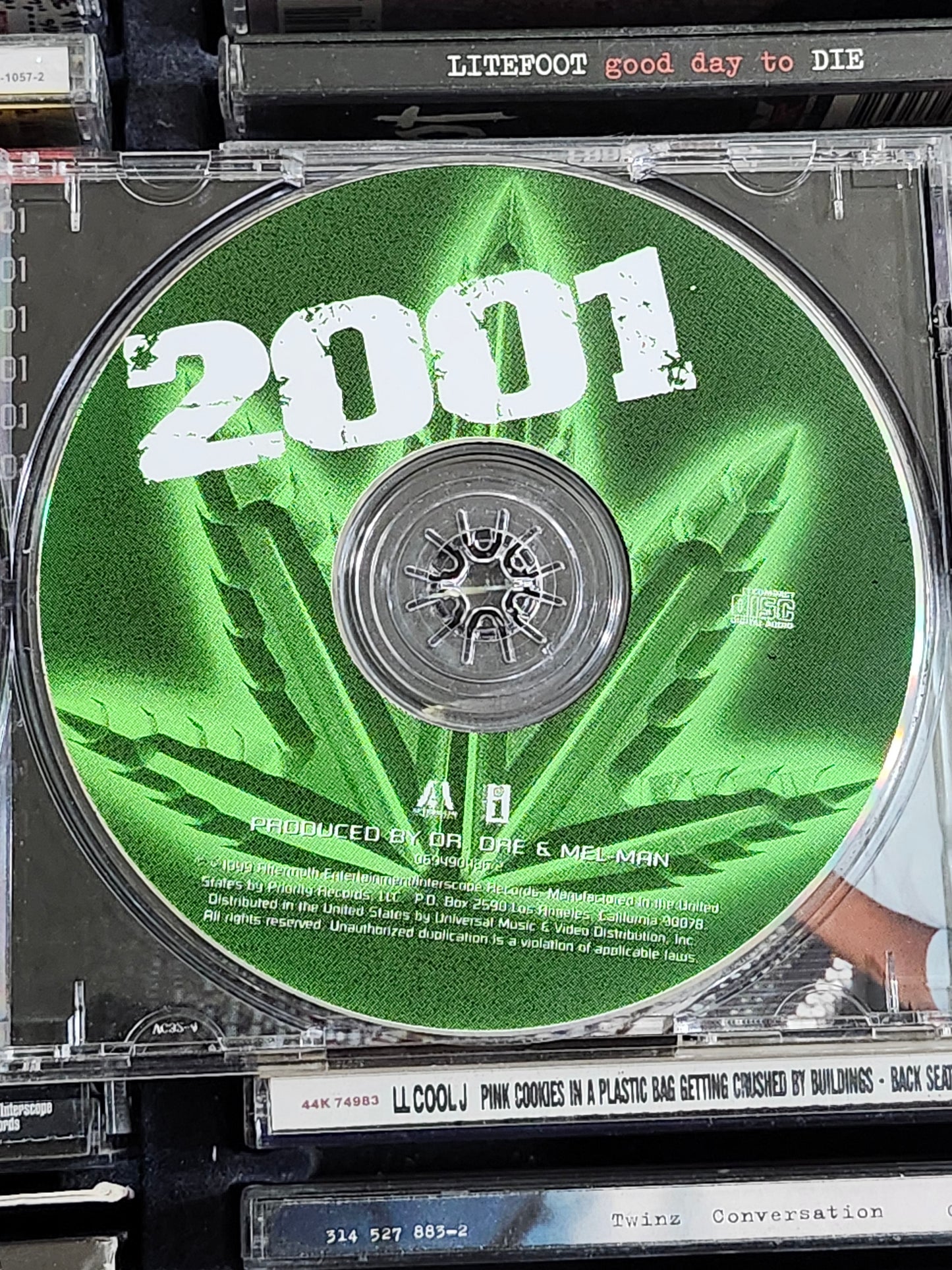 Dr. Dre Chronic 2001 CD Eminem Xzibit Kurupt